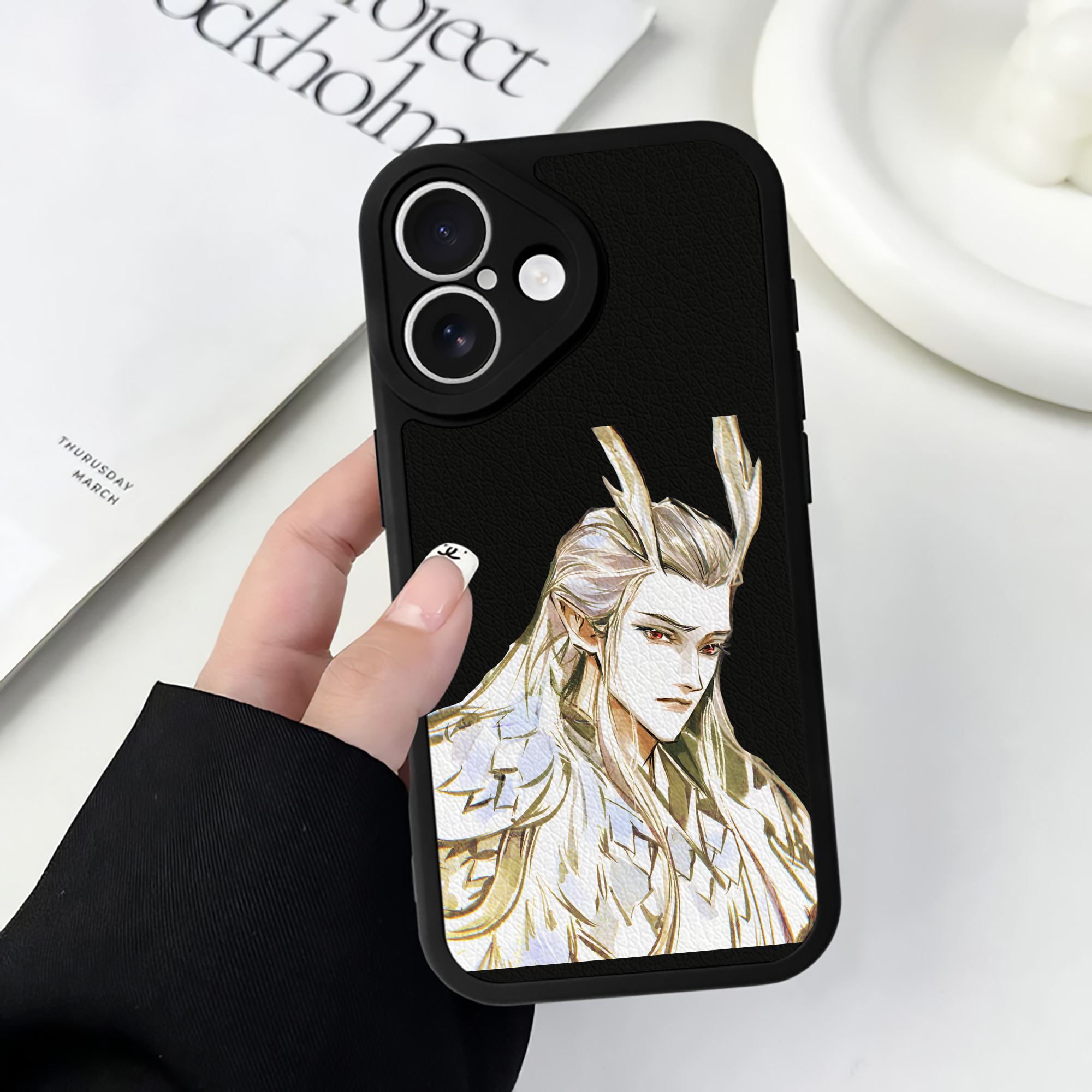 （画像用） Ne Zha 2 ナタ 魔童の大暴れ 【iPhone 16シリーズ対応】シリコンスマホケース（レザー調） 材質：シリコン